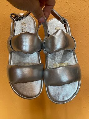 Metallic Silver Women’s Padded Strap Sandals